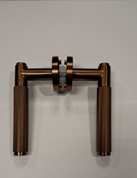 Klamka OVAL 1741 Rozeta pro 8 mm PN PVD - miedziany PVD Klamka OVAL 1741 Rozeta pro 8 mm PN PVD - miedziany PVD