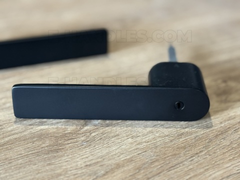 Klamka z zamknięciem w lewej rękojeści SORELLA Rozeta RTH Lock BK LEFT - czarny matowy