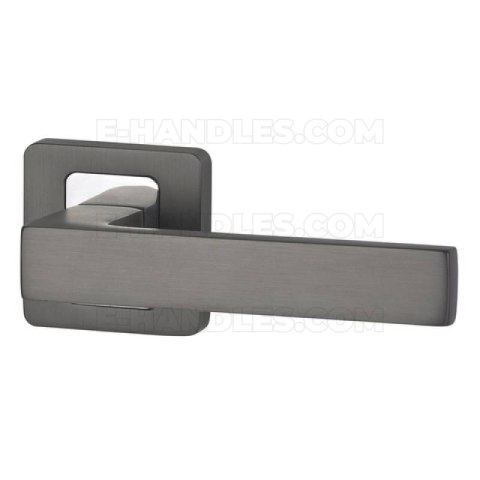 Klamka Roka rozeta kwadratowa R62 antracyt/chrom Klamka Roka rozeta kwadratowa R62 antracyt/chrom